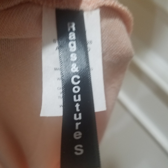 Rag and Couture cold shoulder pink top. Small - Picture 6 of 8